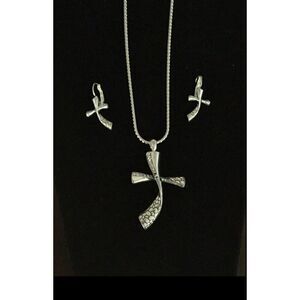 Trendy Silver Cobblestone & Crystal Gemstone Cross Necklace & Earring Set